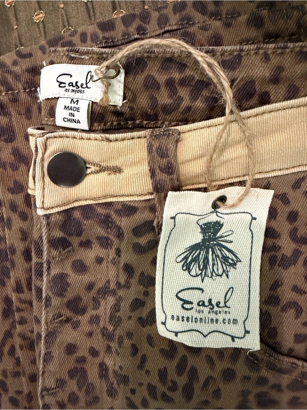 easel Brown Leopard Print Boyfriend Jeans with Tan Side Panels medium - Picture 2 of 5